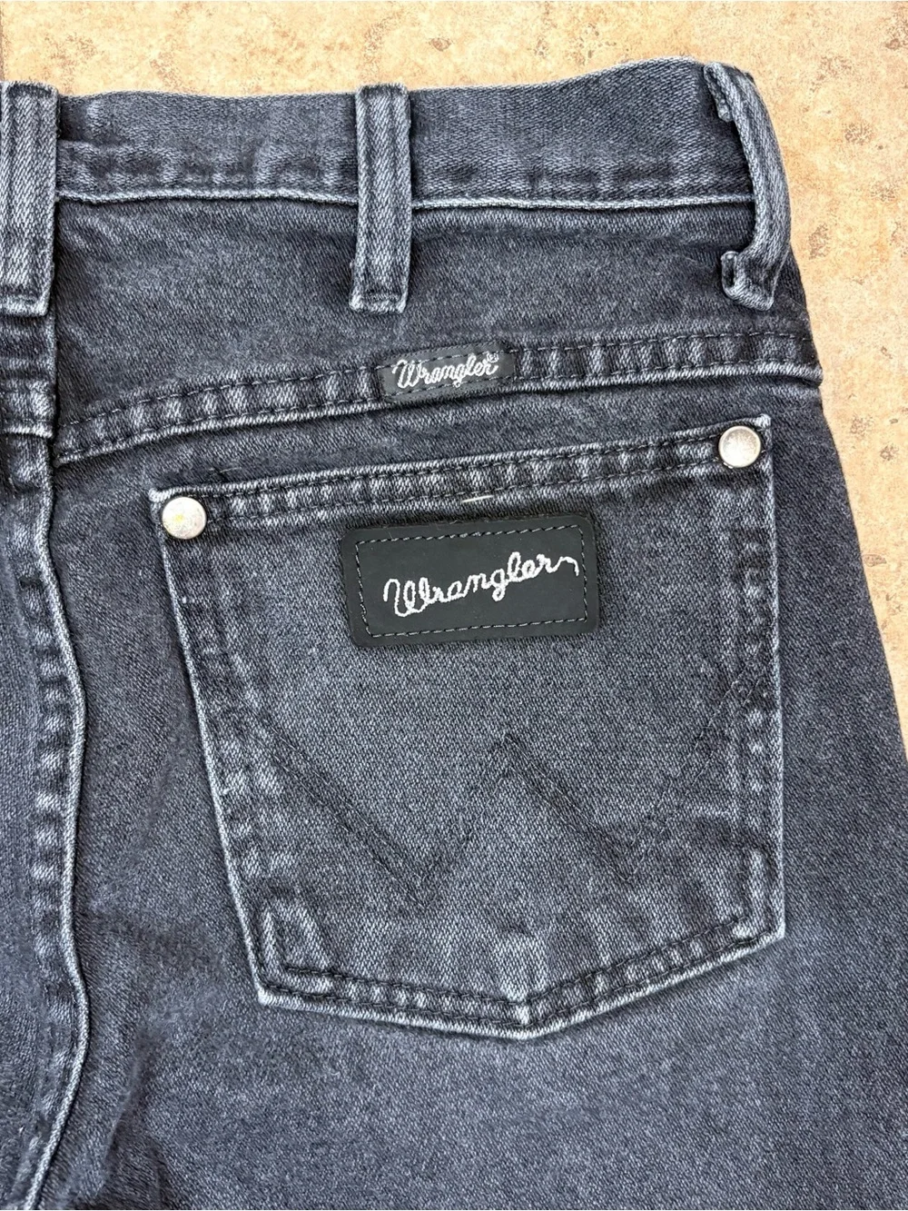 Wrangler A102 Jeans Mens 28x30 Black Denim Cowboy Cut Straight Leg 10M33SEWX